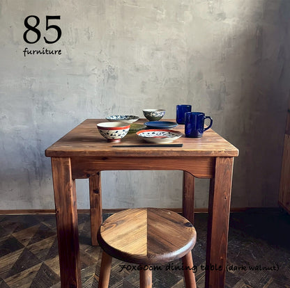 【Wild&Freeカフェテーブル】60×70cm　1〜2人がけ 一人暮らし　ダイニングテーブル　無垢材　おしゃれ