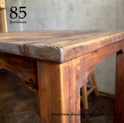 【Wild&Freeカフェテーブル】60×70cm　1〜2人がけ 一人暮らし　ダイニングテーブル　無垢材　おしゃれ