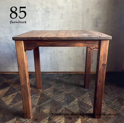 【Wild&Freeカフェテーブル】60×70cm　1〜2人がけ 一人暮らし　ダイニングテーブル　無垢材　おしゃれ