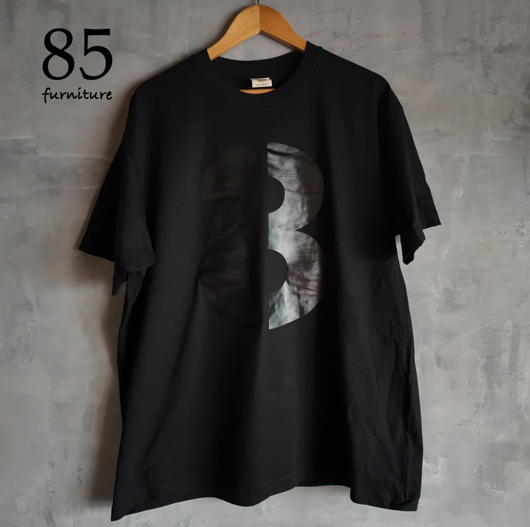 【Tシャツ】８　５　ロゴ